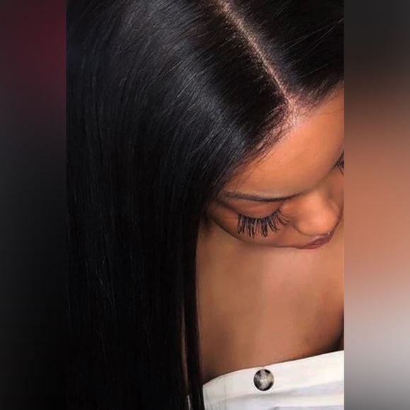 Outre Selena  Natural look HD Lace straight hair wig 150% density - Picture 16 of 16